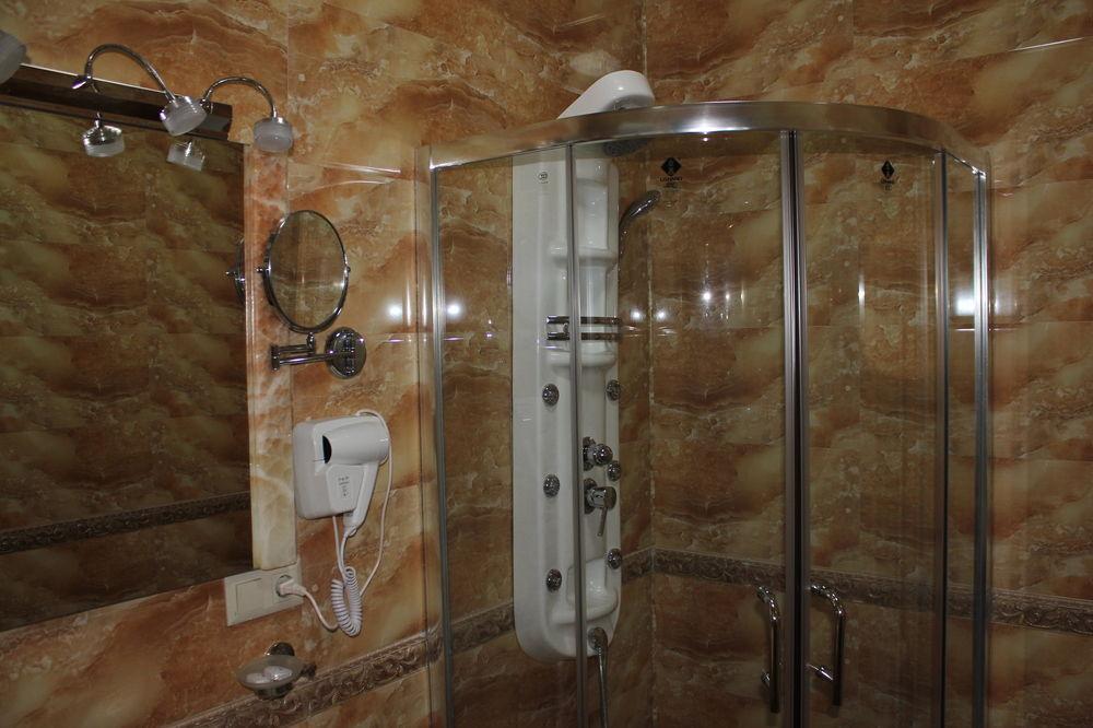 Elegant Boutique Rustaveli Hotel Tbilisi Bagian luar foto