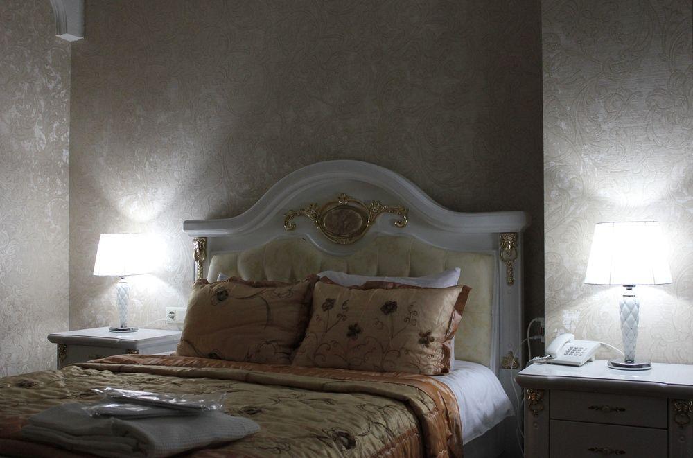 Elegant Boutique Rustaveli Hotel Tbilisi Bagian luar foto