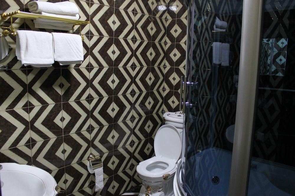 Elegant Boutique Rustaveli Hotel Tbilisi Bagian luar foto