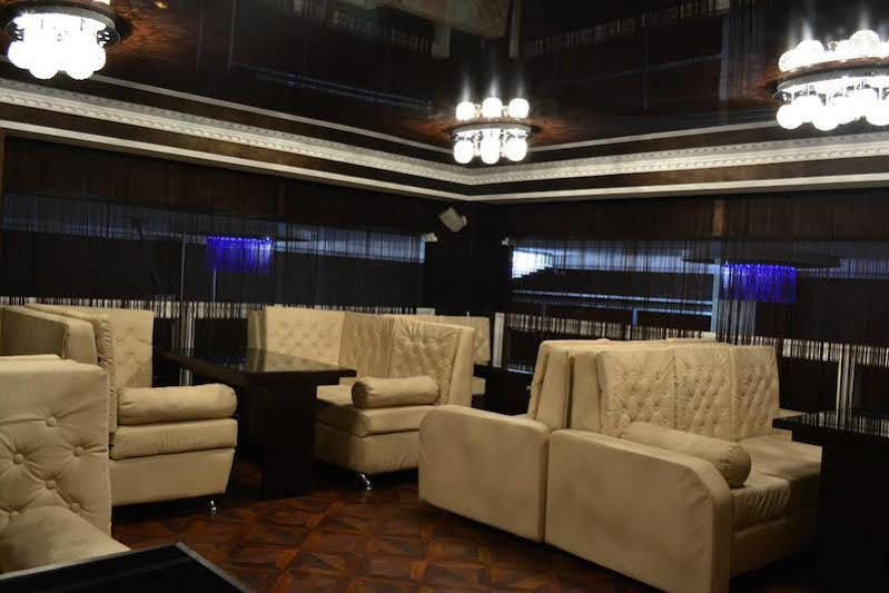 Elegant Boutique Rustaveli Hotel Tbilisi Bagian luar foto