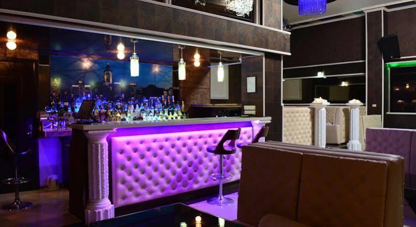 Elegant Boutique Rustaveli Hotel Tbilisi Bagian luar foto