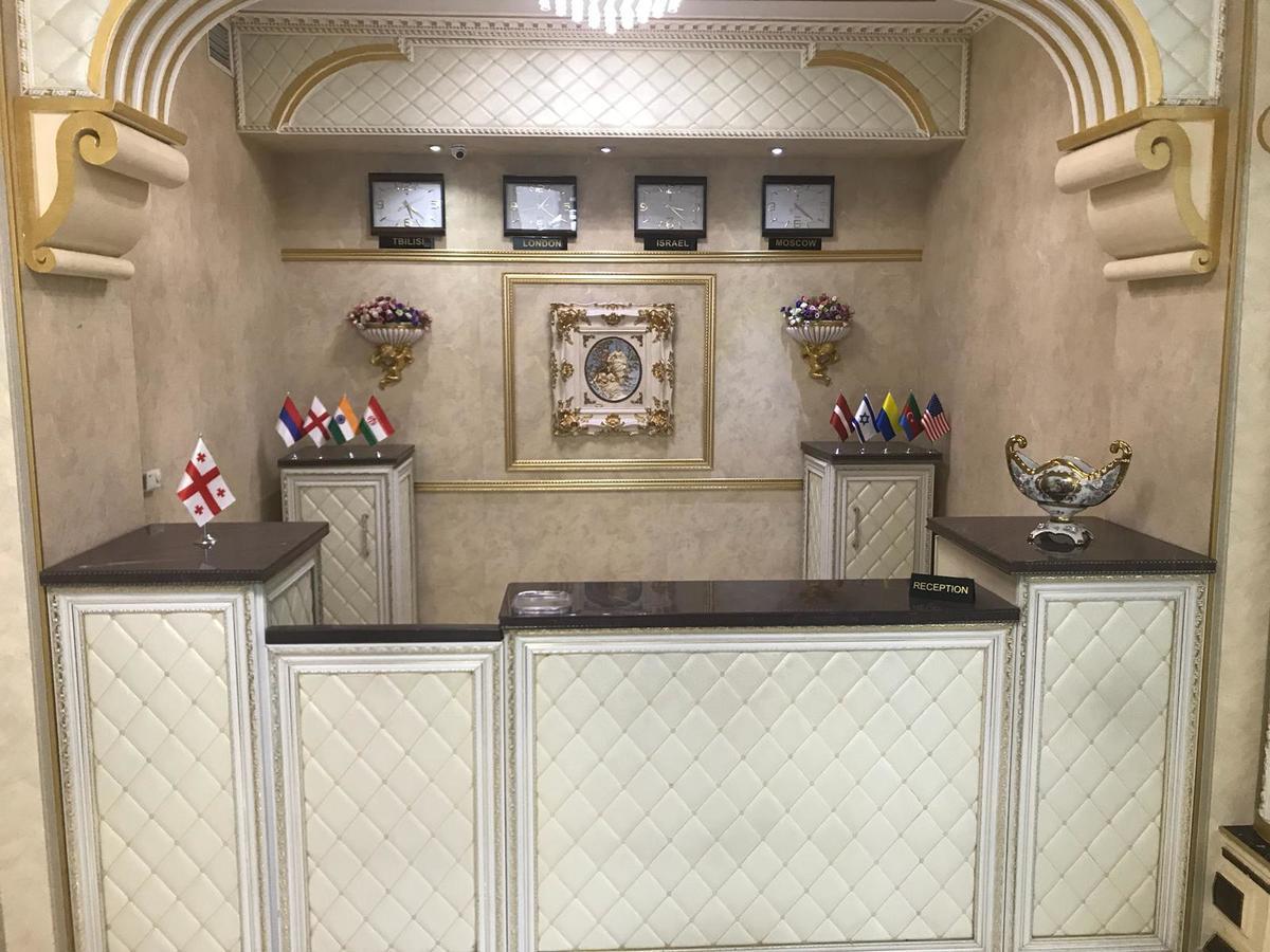 Elegant Boutique Rustaveli Hotel Tbilisi Bagian luar foto