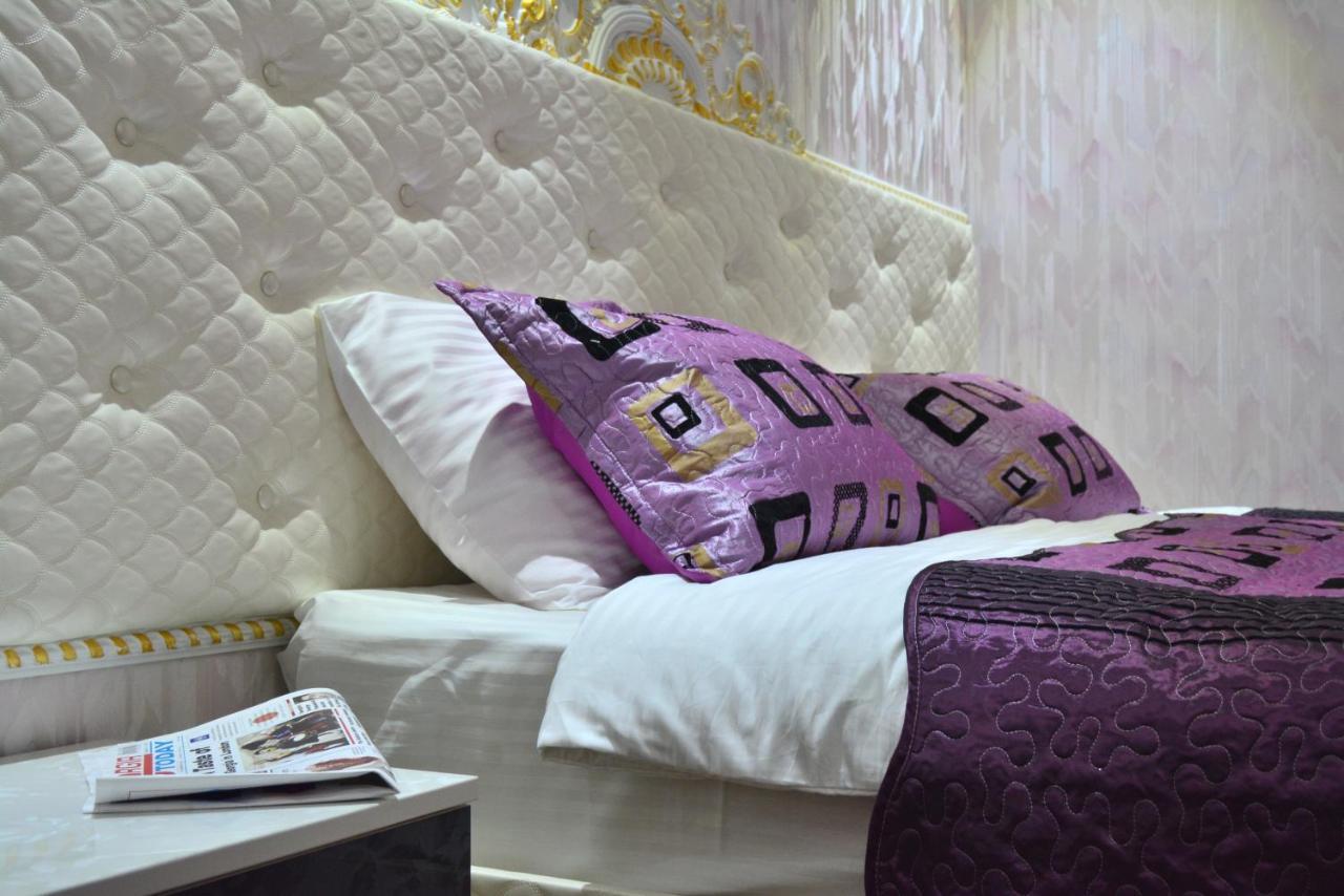 Elegant Boutique Rustaveli Hotel Tbilisi Bagian luar foto
