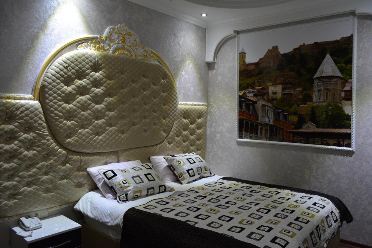 Elegant Boutique Rustaveli Hotel Tbilisi Bagian luar foto